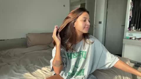 Roshelle online show from February 2026 09:08:01 AM