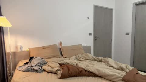 Roshelle online show from March 2026 12:53:02 PM