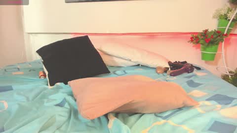 rosi_cooper online show from February 2025 04:55:01 PM