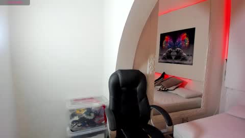 rosi_cooper online show from March 2025 10:48:01 AM