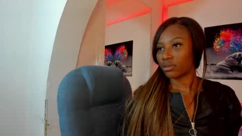 Snapshot of rosi_cooper chatting on April 2026 11:05:02 AM rosi_cooper online show from April 2026 11:05:02 AM