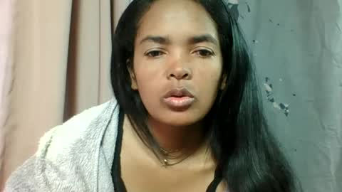 Snapshot of rosia685234 chatting on July 2026 03:23:01 AM rosia685234 online show from July 2026 03:23:01 AM
