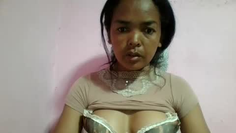 Snapshot of rosia685234 chatting on July 2026 02:29:02 AM rosia685234 online show from July 2026 02:29:02 AM