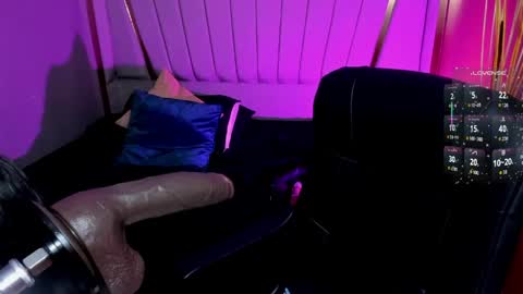 Snapshot of rosie_jhons chatting on May 2026 03:33:01 AM rosie_jhons online show from May 2026 03:33:01 AM