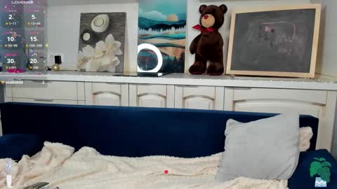 Snapshot of rosie_roberts chatting on March 2026 09:23:02 AM Rose online show from March 2026 09:23:02 AM