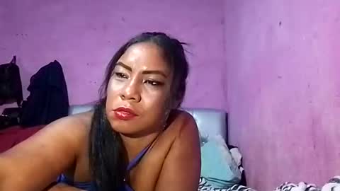 Snapshot of rosmerynava chatting on December 2024 03:03:02 AM rosmerynavarro online show from December 2024 03:03:02 AM