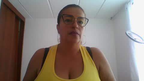 Rossana  online show from February 2025 12:24:02 PM