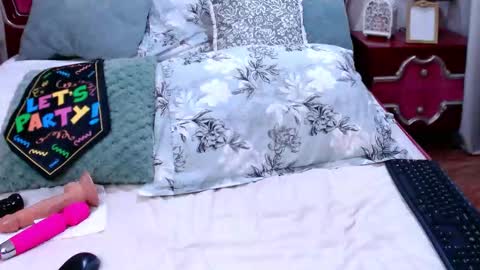 Rosse Cougar  online show from February 2026 07:51:01 AM