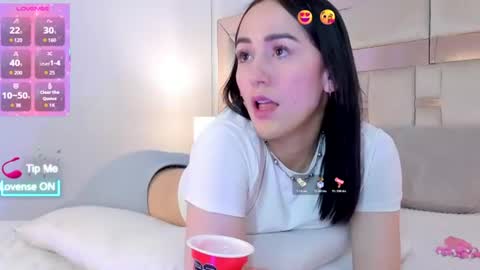 Snapshot of rosshazel chatting on July 2026 03:32:01 PM online show from July 2026 03:32:01 PM