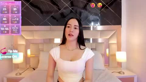 Snapshot of rosshazel chatting on July 2026 03:00:02 PM online show from July 2026 03:00:02 PM