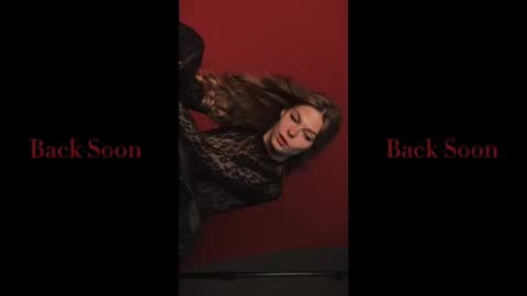 rosy_black_ online show from November 2025 05:08:01 PM