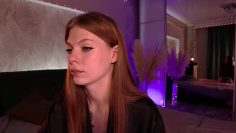 rosy_black_ online show from February 2026 06:03:02 PM