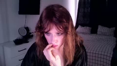 rosy_petal online show from June 2026 09:14:01 AM