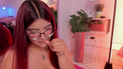 Snapshot of rosy_sweett chatting on April 2026 07:54:01 PM Rosy online show from April 2026 07:54:01 PM