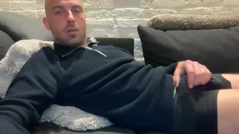 Snapshot of rotteei1 chatting on May 2026 04:34:02 PM rotteei1 online show from May 2026 04:34:02 PM