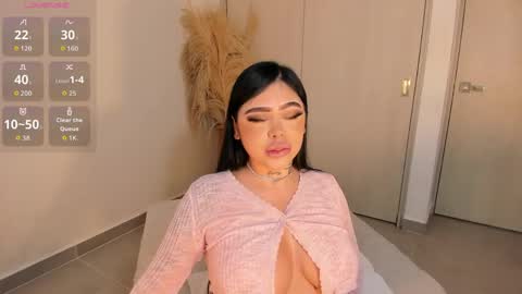 Snapshot of rouse_hallberg_ chatting on May 2026 10:40:02 PM DREAM online show from May 2026 10:40:02 PM