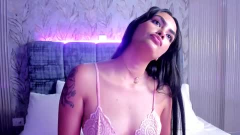  R O S E   L I A  online show from March 2026 04:57:01 PM