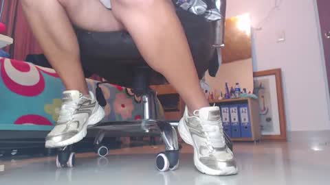 Snapshot of rousee_dawso chatting on June 2026 02:31:02 AM Rouse online show from June 2026 02:31:02 AM