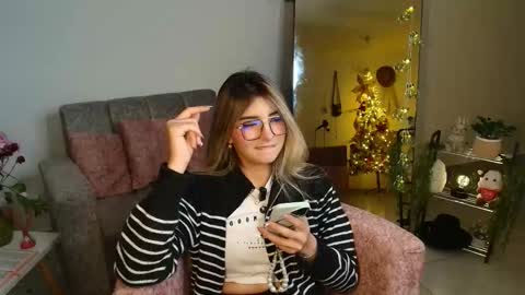 Rousee online show from January 2026 12:38:01 AM