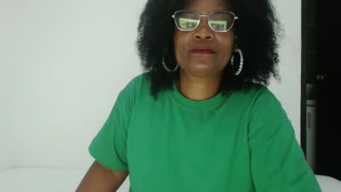 luxa online show from October 2025 11:35:02 PM