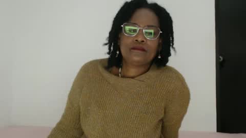 luxa online show from October 2025 03:54:01 PM