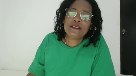 luxa online show from October 2025 04:19:01 PM