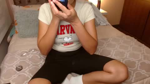 Snapshot of rouss_henao chatting on February 2025 09:35:02 AM Rouss marie henao online show from February 2025 09:35:02 AM