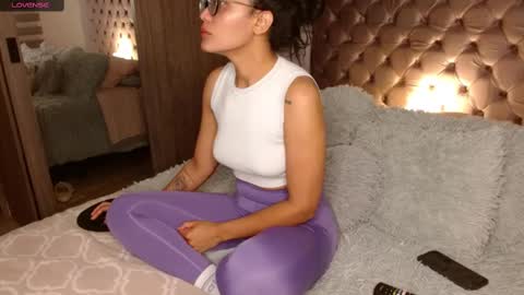 Snapshot of rouss_henao chatting on March 2025 03:30:01 AM Rouss marie henao online show from March 2025 03:30:01 AM