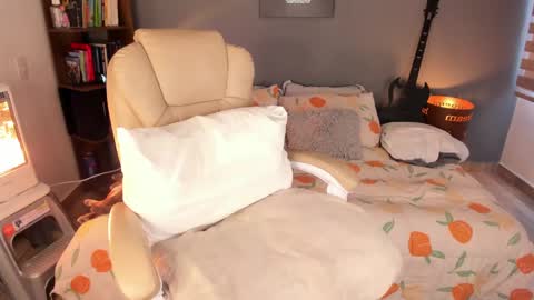 Snapshot of rouss_henao chatting on September 2025 12:17:01 PM Rouss marie henao online show from September 2025 12:17:01 PM