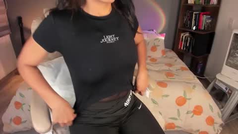 Snapshot of rouss_henao chatting on September 2025 09:10:02 AM Rouss marie henao online show from September 2025 09:10:02 AM