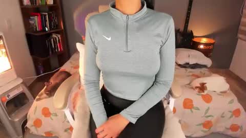 Snapshot of rouss_henao chatting on September 2025 09:13:02 AM Rouss marie henao online show from September 2025 09:13:02 AM