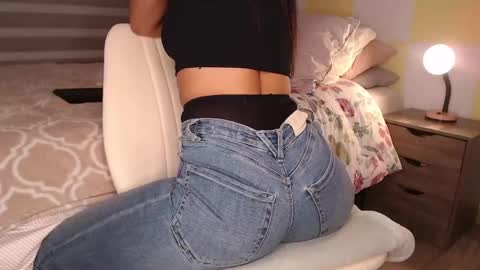 Snapshot of rouss_henao chatting on May 2026 01:56:01 AM Rouss marie henao online show from May 2026 01:56:01 AM