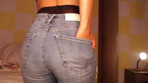 Snapshot of rouss_henao chatting on May 2026 03:34:02 AM Rouss marie henao online show from May 2026 03:34:02 AM