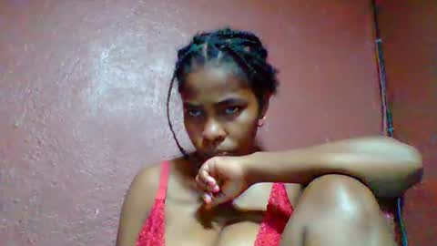 rovaelyah online show from January 2026 06:16:01 AM