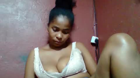 rovaelyah online show from February 2026 02:34:01 PM