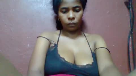 rovaelyah online show from April 2026 03:51:02 PM