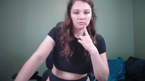 Snapshot of rowanswolves chatting on July 2026 07:01:01 PM rowanswolves online show from July 2026 07:01:01 PM