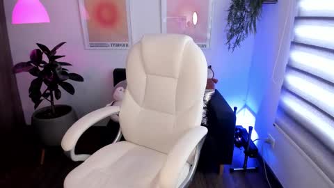 Rox online show from March 2025 01:35:02 PM