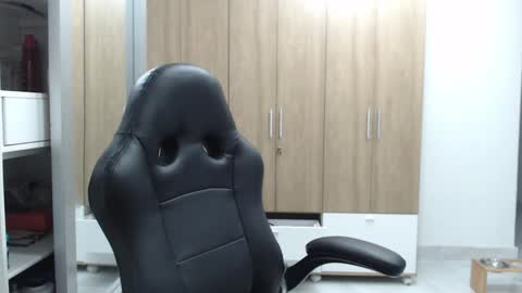 Roxana online show from January 2025 04:03:01 AM