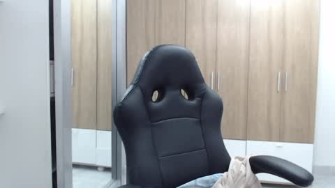 Roxana online show from February 2025 10:02:01 PM