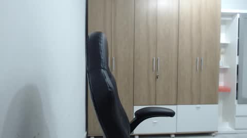 Roxana online show from March 2026 01:22:02 AM