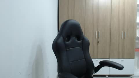 Roxana online show from March 2026 11:05:01 PM