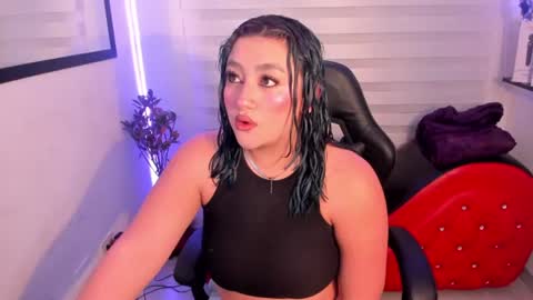 Snapshot of roxanne_morelli chatting on July 2026 12:34:02 PM roxanne online show from July 2026 12:34:02 PM