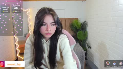 roxanne_tay online show from December 2024 07:53:02 PM