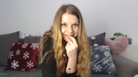 Snapshot of roxanneliss chatting on January 2025 08:40:01 PM roxanneliss online show from January 2025 08:40:01 PM