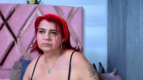 Snapshot of roxettemature chatting on May 2026 12:01:02 PM RoxetteMature online show from May 2026 12:01:02 PM