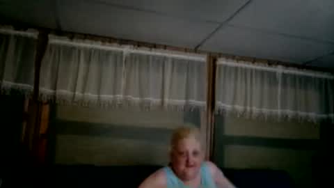 Roxi online show from March 2026 06:40:02 AM