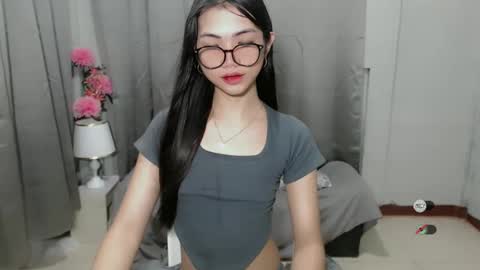 Snapshot of roxie_fuckdoll chatting on December 2024 12:03:02 AM Roxie online show from December 2024 12:03:02 AM