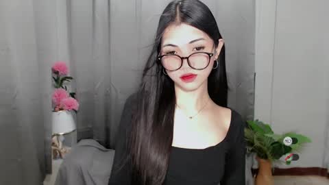 Snapshot of roxie_fuckdoll chatting on February 2025 10:58:01 PM Roxie online show from February 2025 10:58:01 PM