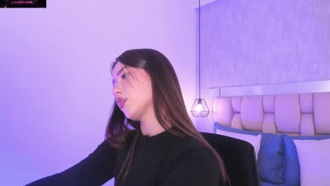 Roxie  online show from February 2025 08:10:01 PM